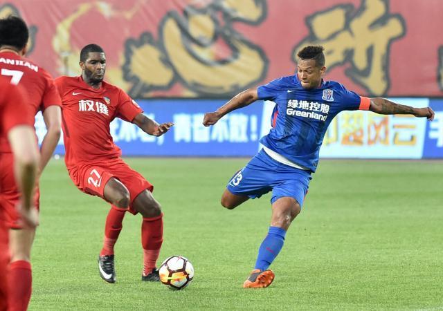 转会期突围战来临；尼斯围绕亚冠止住颓势；更衣室稳定；数据趋势出现新变化的简单介绍