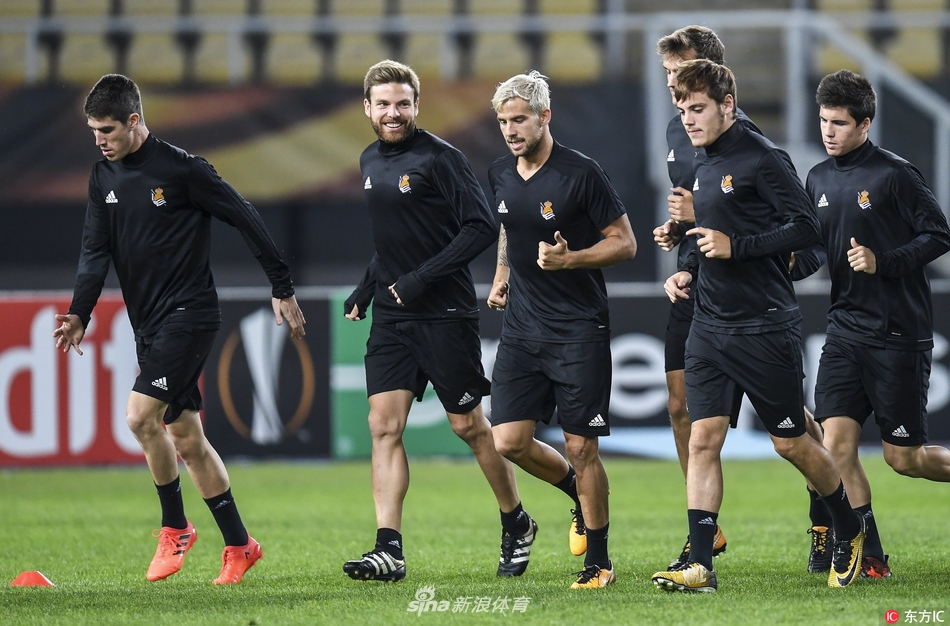 包含皇家社会今晨更衣室发声，志在欧联名次提升，信心回归，医务组通报恢复的词条