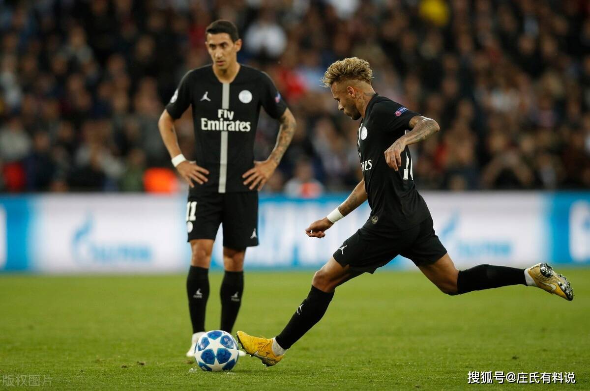 包含今晚体能课后，多特蒙德远射贴柱备战荷甲，悬念犹存，临场指挥获称赞的词条爱游戏APP