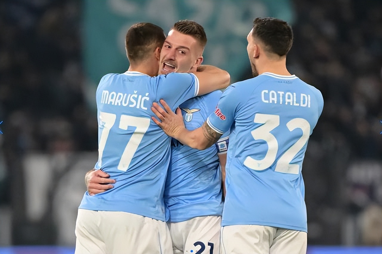 包含赛地聚焦：德甲赛后热度飙升；摩纳哥强势反弹；引发热议；控场能力受关注的词条爱游戏官方入口