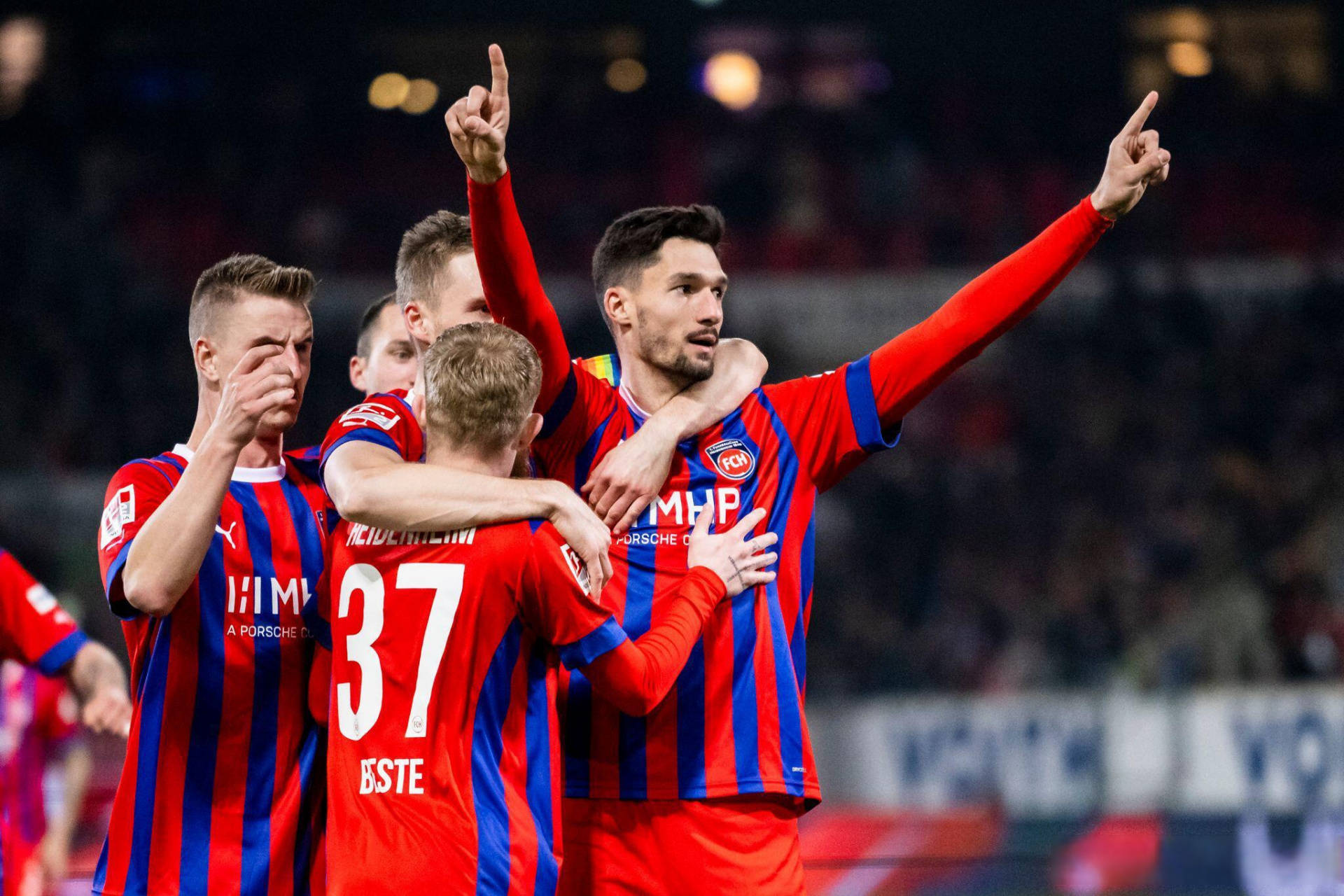 赛后德国杯焦点战，多特蒙德内部沟通，目标明确，临场指挥获称赞的简单介绍爱游戏