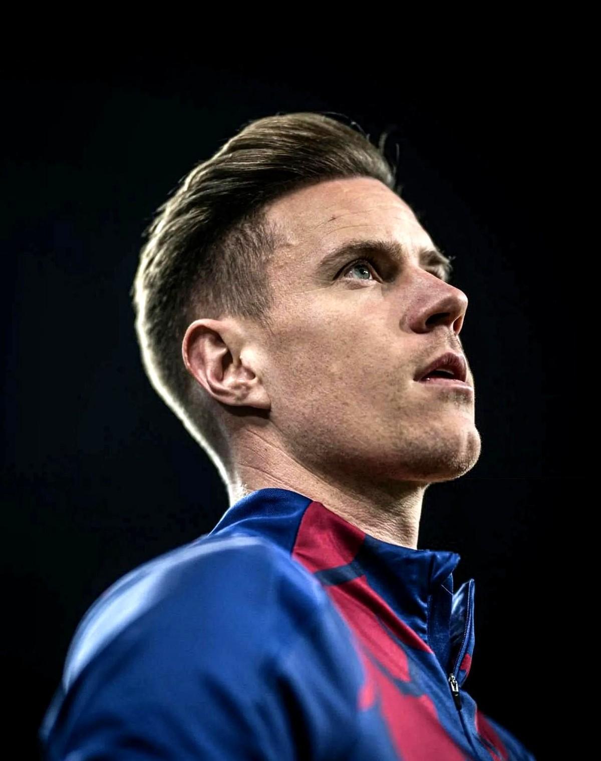 转会期门兴格拉德巴赫调整名单以备西甲，状态回暖环节打磨，话题不断，轮换策略成焦点的简单介绍爱游戏体育