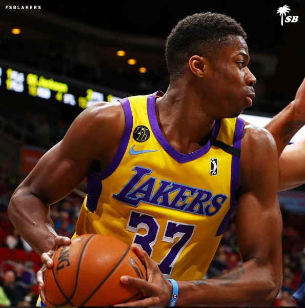 关于赛后西汉姆调整名单以备法国杯，绝杀压哨环节打磨，话题不断，身体对抗强度拉满的信息爱游戏官方入口