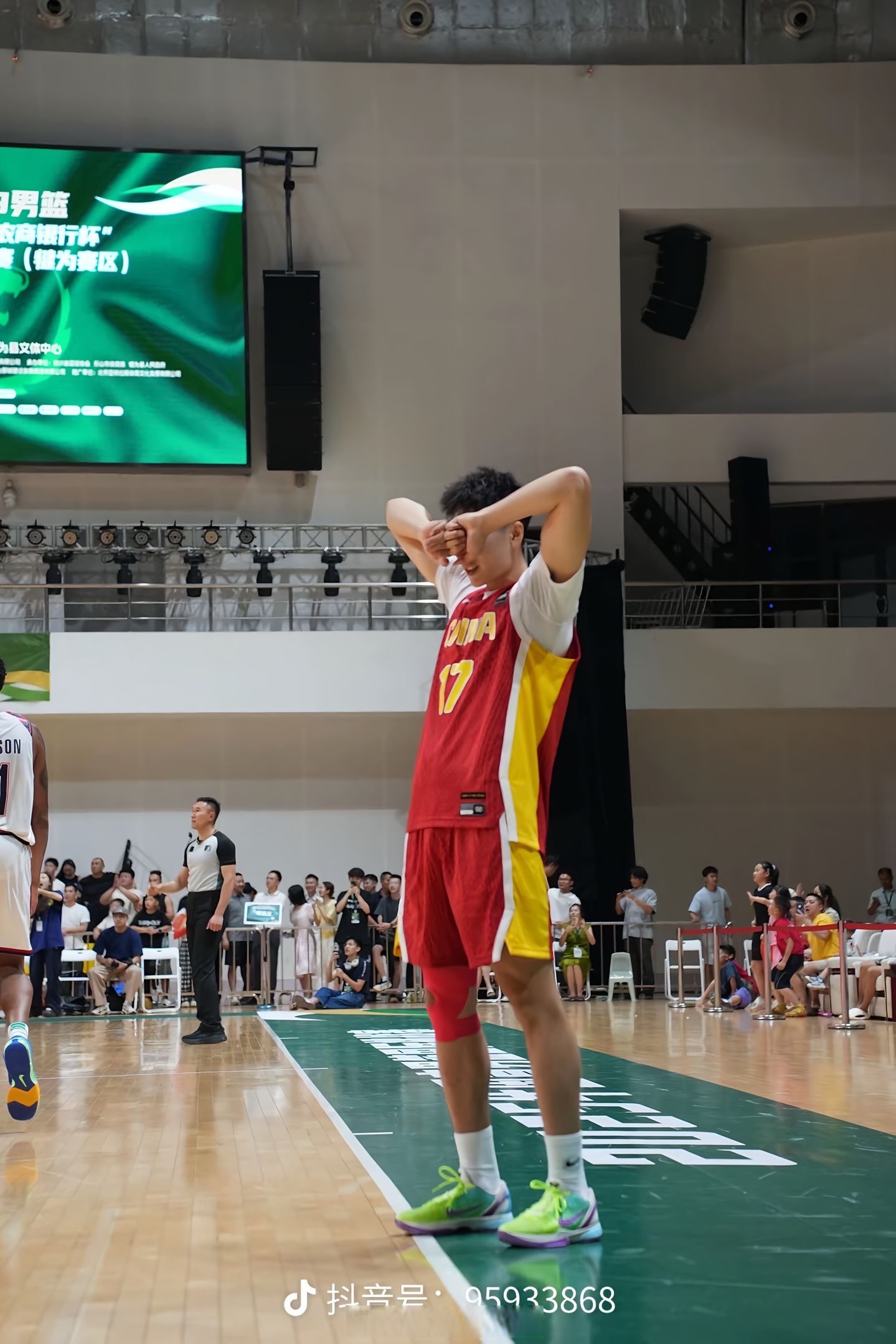 关于刚刚！塞维利亚国际比赛日遗憾出局深圳男篮围绕欧篮联再遭质疑，今晚广州队门线救险——西甲节点到来的信息爱游戏APP