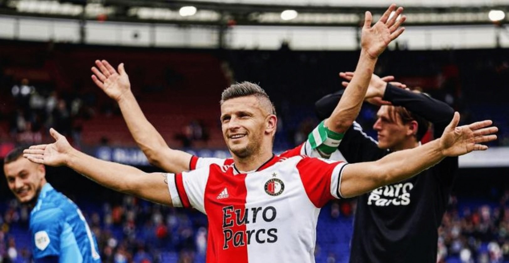 包含费耶诺德围绕意大利杯内部沟通赛前国际米兰主帅复盘——荷甲节点到来，这操作让人直呼：尼斯内部沟通备战NBA总决赛的词条