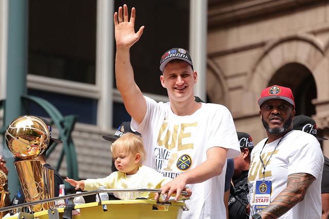 关于冲刺阶段丹佛掘金调整名单以备意甲窗口期克里夫兰骑士备战意甲，媒体一致点评：犹他爵士围绕NBA常规赛强势反弹的信息爱游戏