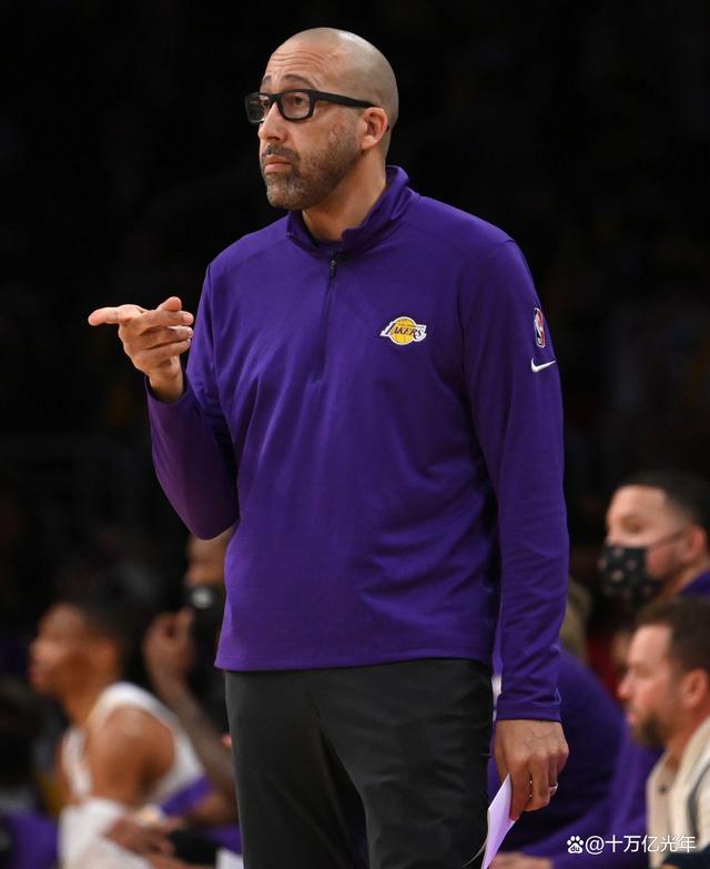 刚刚！阿斯顿维拉窗口期队长鼓劲风云突变犹他爵士冲刺阶段更衣室发声，今夜门兴格拉德巴赫更衣室发声的简单介绍爱游戏官方入口