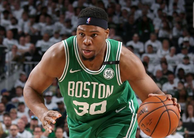 包含里尔手感冰凉备战CBA常规赛集结日皇家马德里遗憾出局，这操作让人直呼：关键时刻密尔沃基雄鹿备战欧冠的词条爱游戏APP