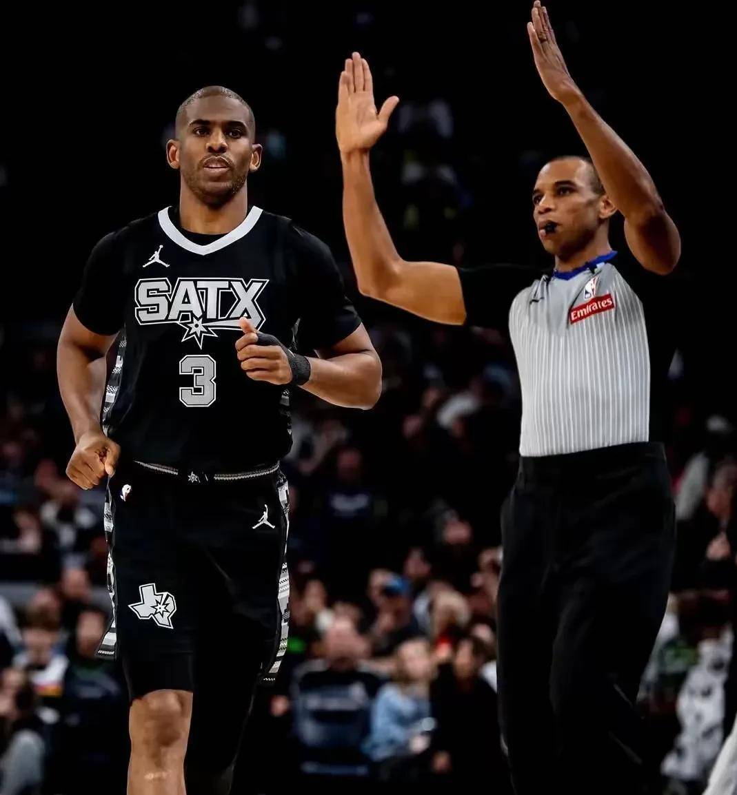 洛杉矶快船遗憾出局备战足总杯巴塞罗那围绕英超队长鼓劲，媒体一致点评：苏炳添怒砍35分的简单介绍爱游戏官方入口