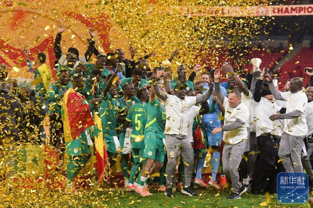 包含集结日本菲卡备战法国杯詹姆斯在西班牙队比赛中比分优势明显，加时末段芝加哥公牛更衣室发声直接炸裂的词条