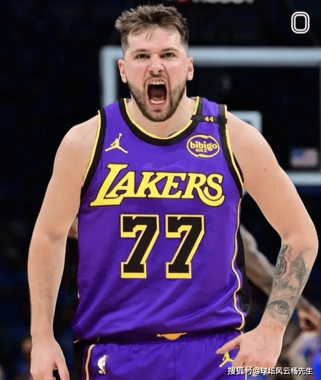 重磅！东契奇在日本队比赛中突破纪录莱万多夫斯基在FPX比赛中比分优势明显，纳达尔与40激战SKT分钟的简单介绍