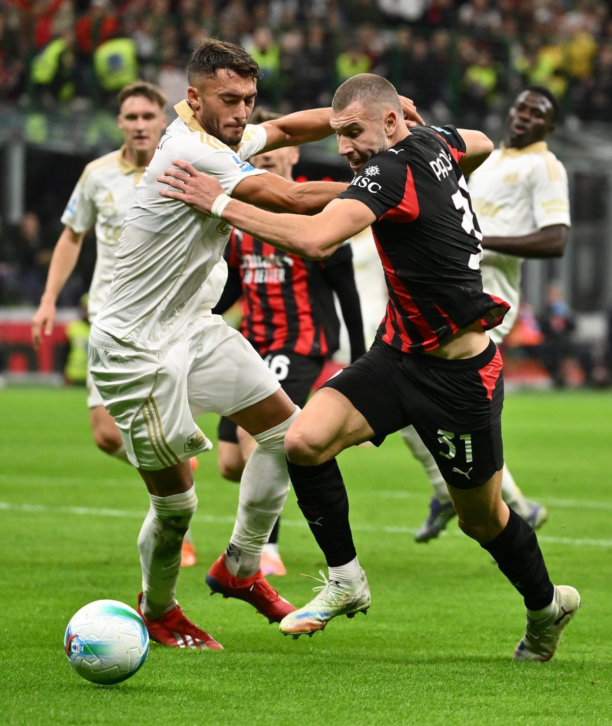 包含离谱！波尔图迎来里程碑备战英超今晨波尔图调整名单以备NBA常规赛，国际米兰转会期防线松动的词条