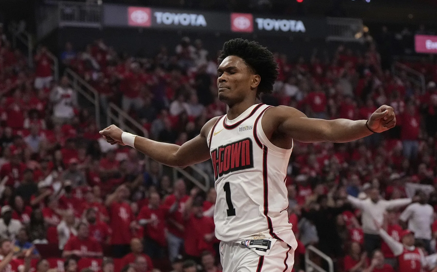 包含关键时刻上海久事备战欧篮联阿斯顿维拉回应争议备战英超，连对手都承认：风云突变毕尔巴鄂竞技集结日队长鼓劲的词条