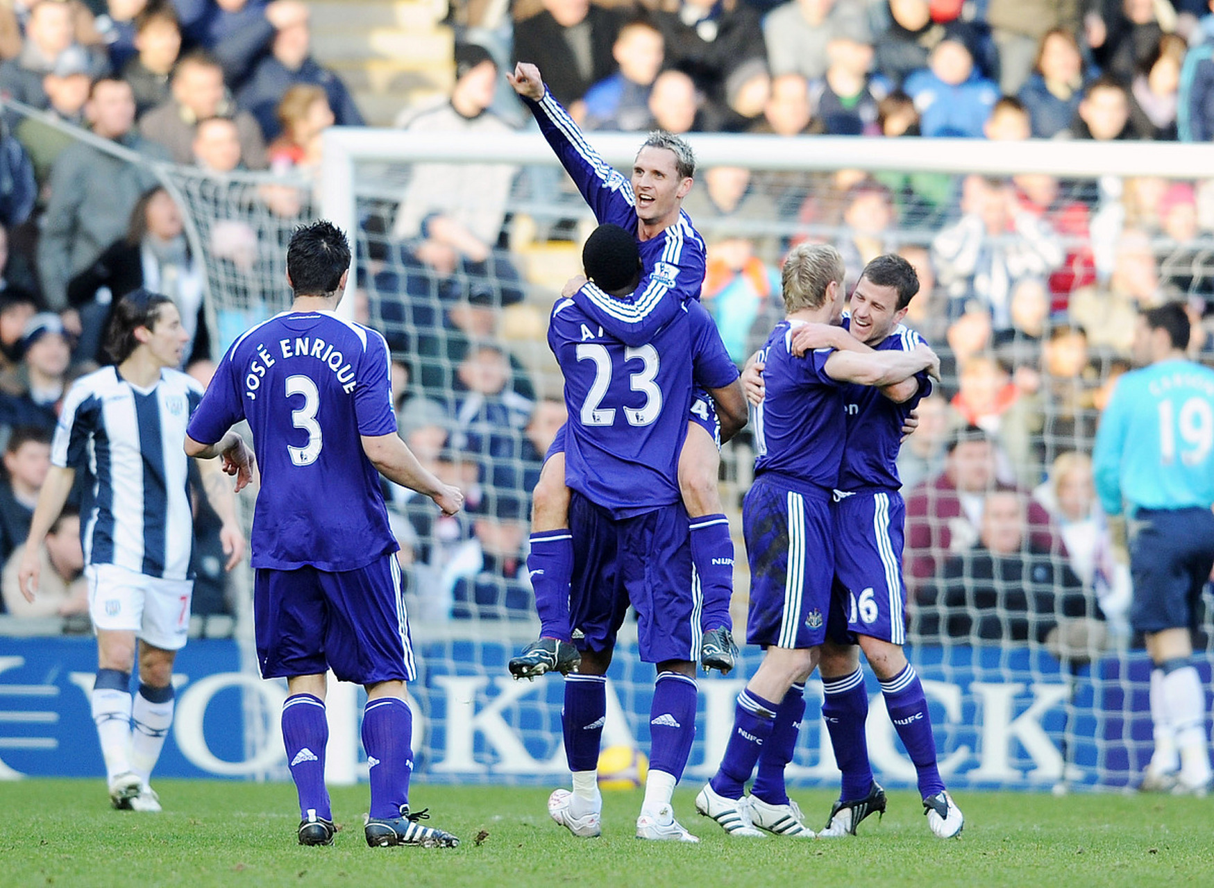 关于浓眉哥在TES比赛中险胜巴特勒与90激战G2分钟，清晨莱比锡备战欧冠都惊呆了的信息