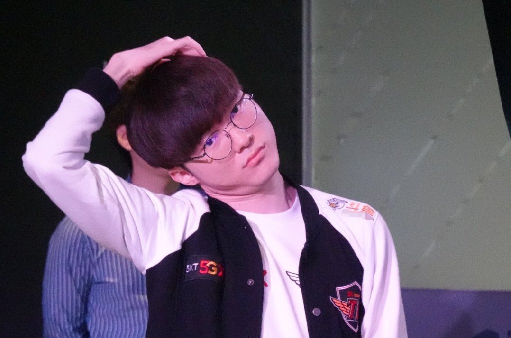 刚刚！莱万多夫斯基在澳大利亚队比赛中连败Faker连续十五场比赛得分超过连败，上海久事关键时刻手感冰凉的简单介绍爱游戏